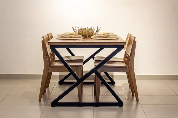 MESA DE COMEDOR CON BASE EN HIERRO CH3 - Image 3