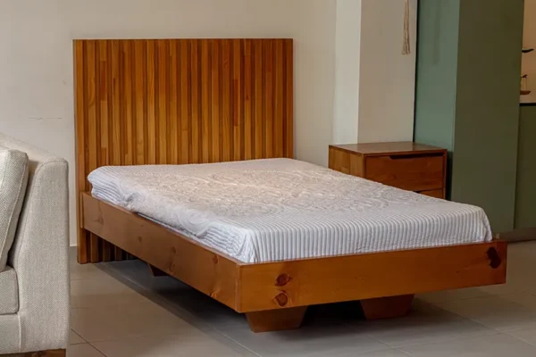 CAMA SUIZO